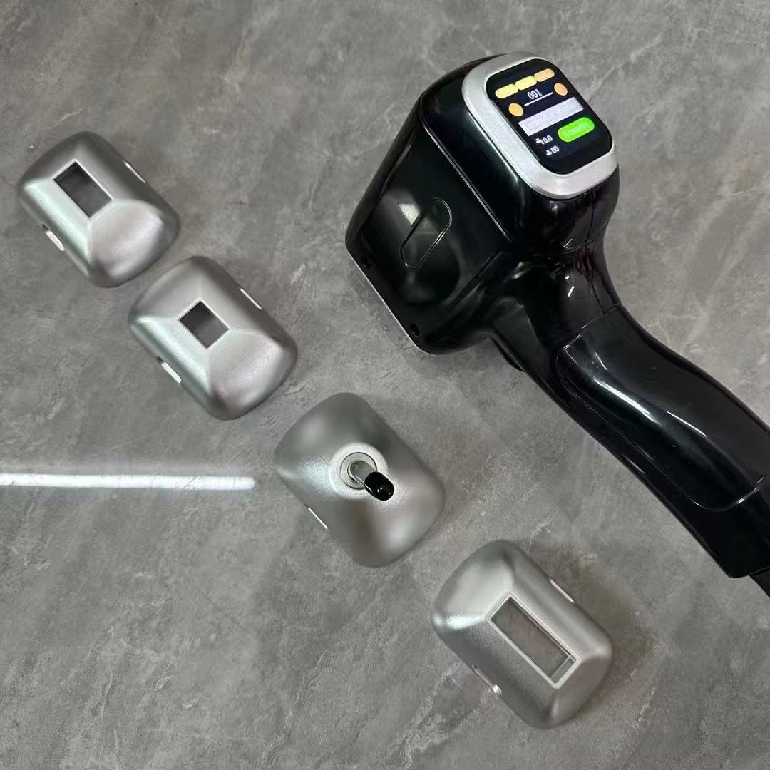 Aparat Epilare Definitiva Laser cu 3 lungimi de Unda, 2 manipuli , 40 milioane de flashuri per capat, 2500W, Capete magnetice interschimbabile, Zenit